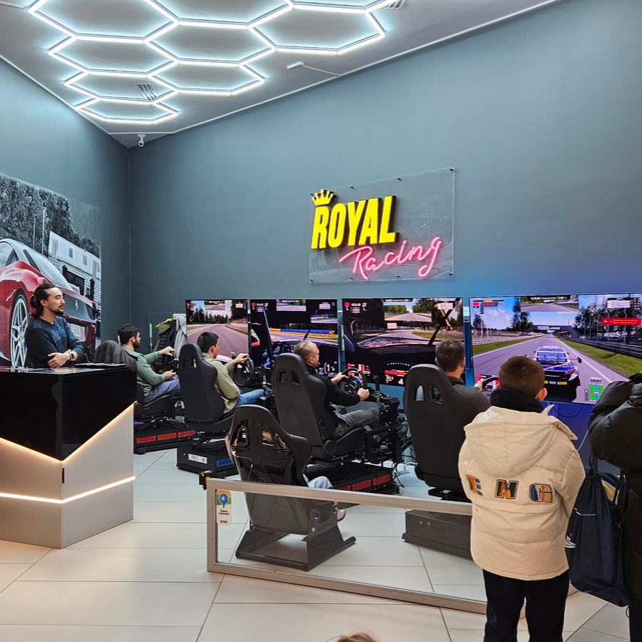 Сессия в Royal Racing