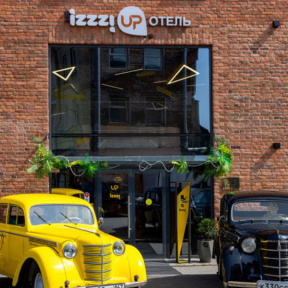 Проживание в отеле IZZZI Up COMMUNITY