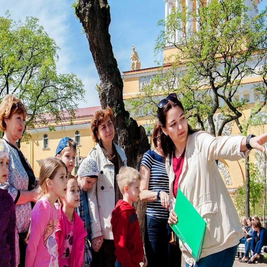 Обзорная экскурсия по Петербургу для детей
