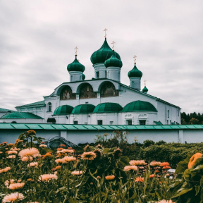 Экскурсия в монастыри Приладожья для компании