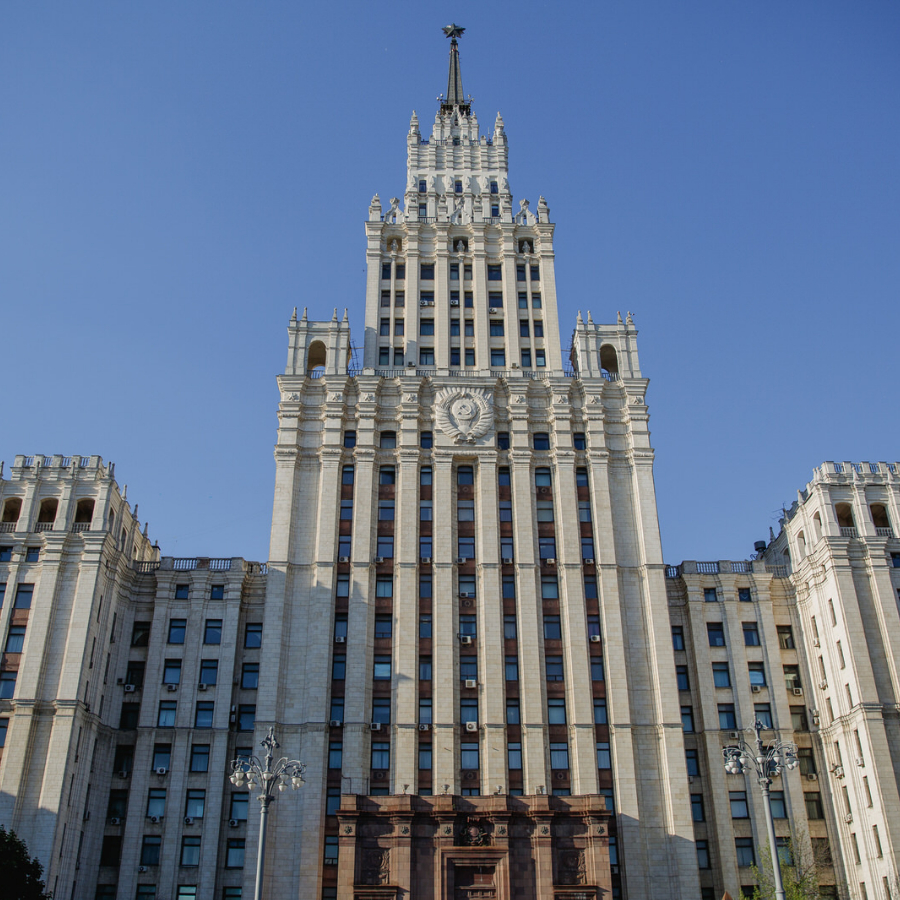 Экскурсия "Высотка на Красных воротах" 