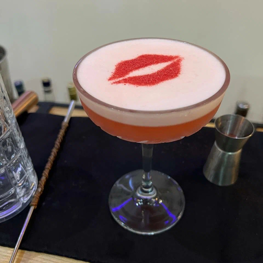 Иммерсивный коктейльный мастер-класс для компании (4 участника)