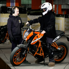 Первое занятие на мотоцикле в группе "Motostudy"
