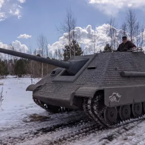 Индивидуальная поездка с вождением на танке
