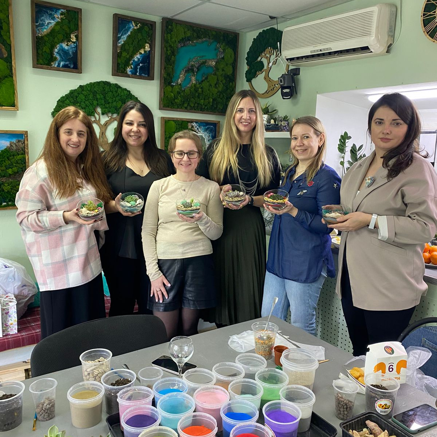 Мастер-класс флорариум в малой геометрической форме