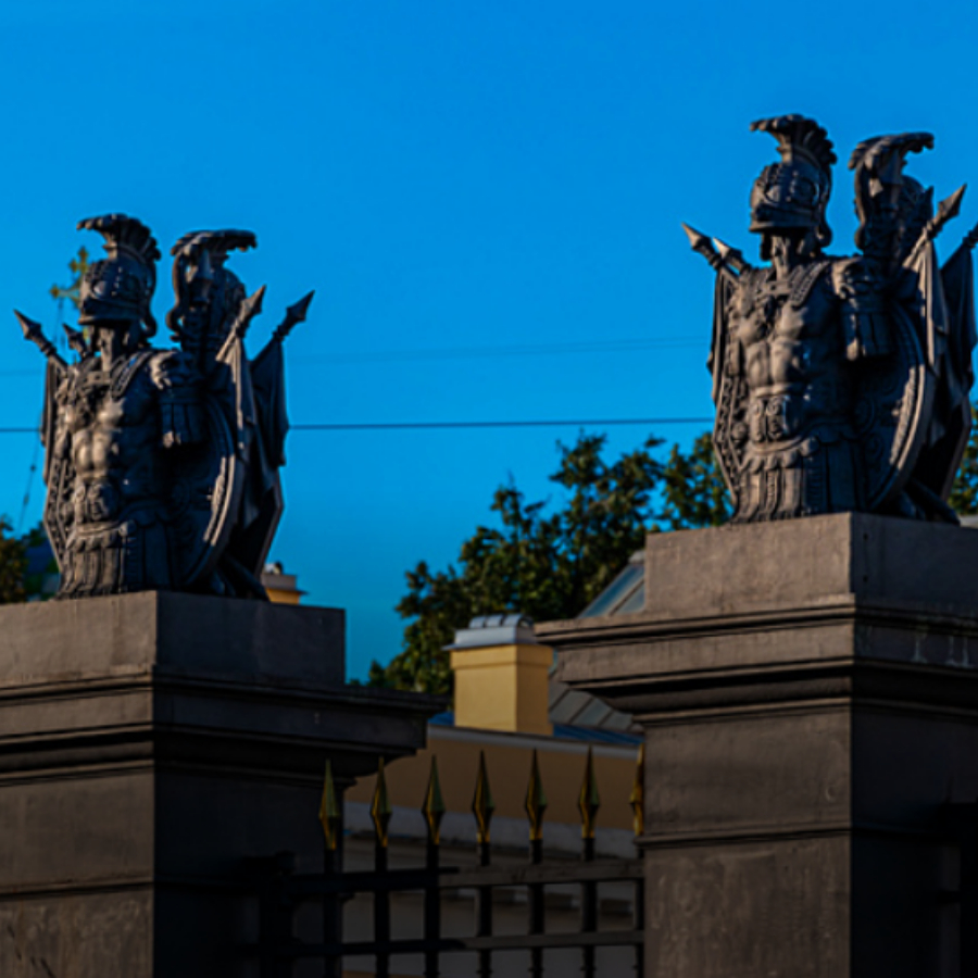 Пешеходная экскурсия по центру города. Русский музей