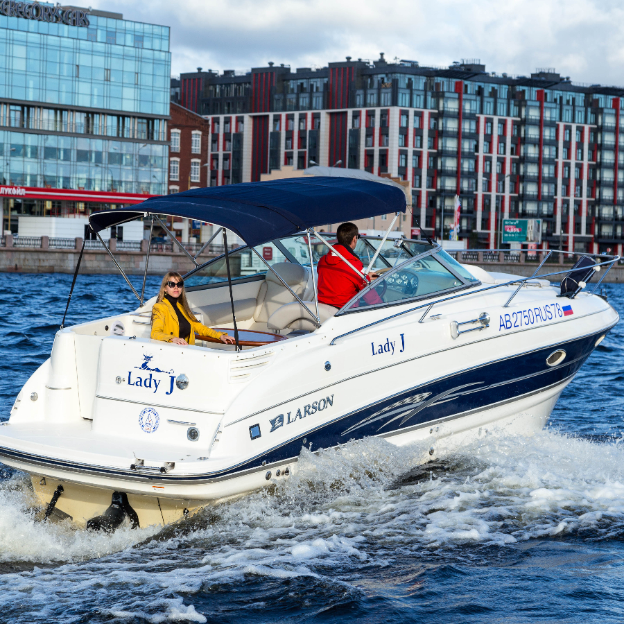 Аренда катера «Вальяжная» (120 минут)