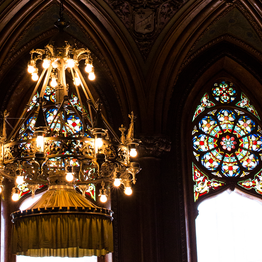 Экскурсия "Бриллиантовые тайники золотого магната" (2 персоны)