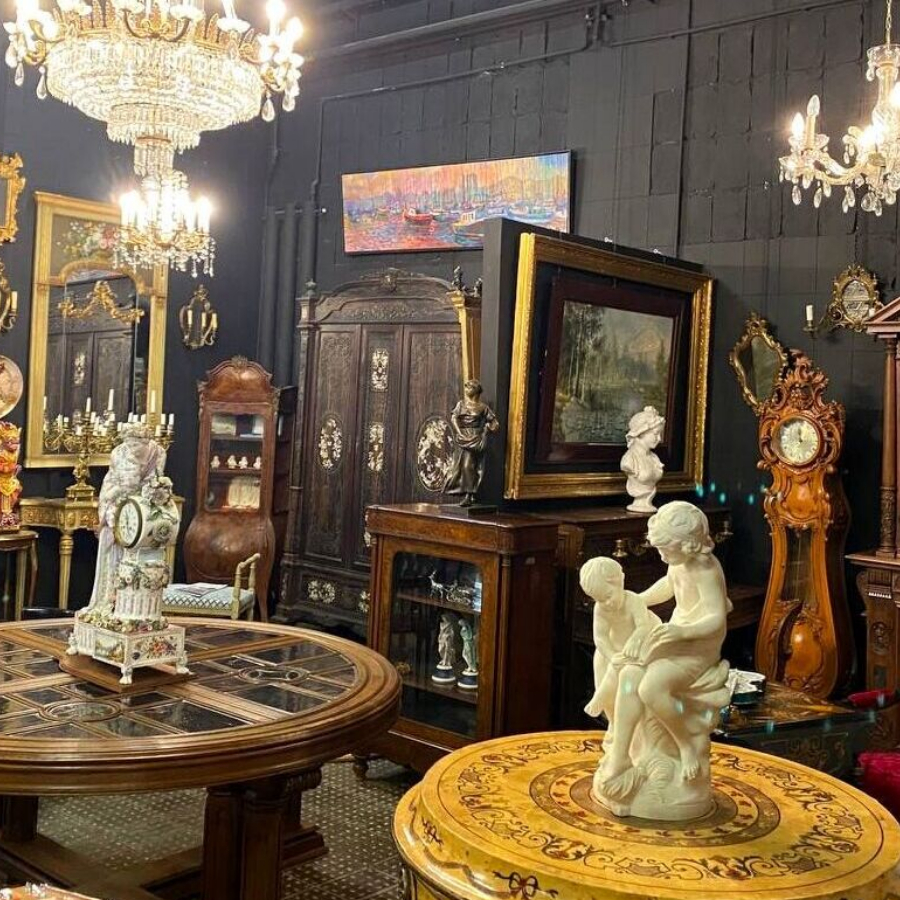 Экскурсия "Винтаж и антик. Тайны антикваров" (на 3 персоны)