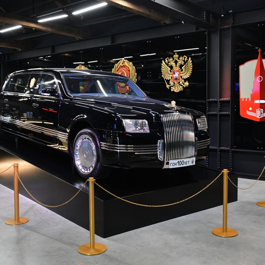 Посещение музея гаража особого назначения (3 персоны)