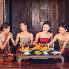 Тайский ароматический ойл-массаж для двоих «SPA-ДЕВИЧНИК по-тайски» 