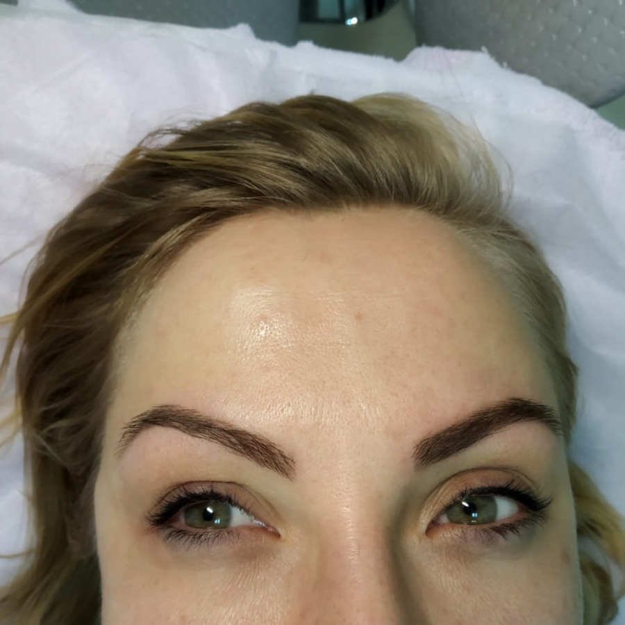 Окрашивание бровей хной 