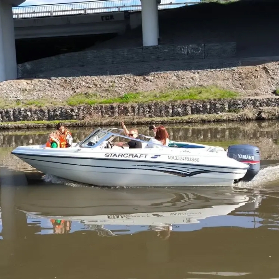 Прогулка на катере с капитаном (2 часа)