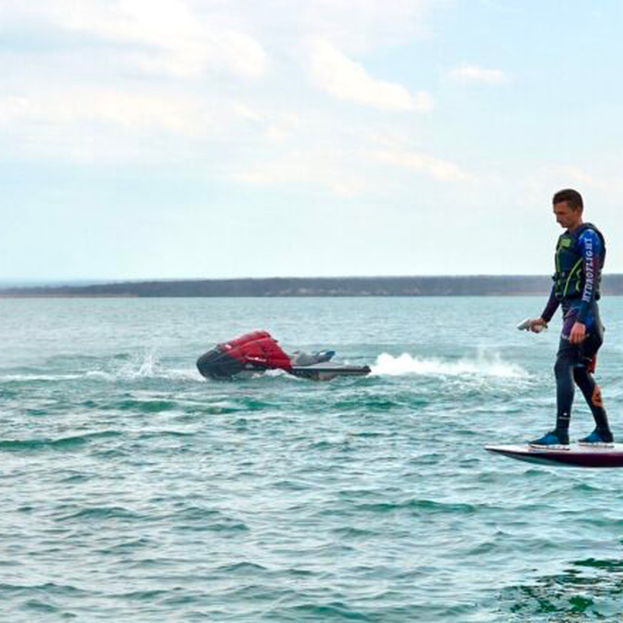 Полет на флайборде для двоих (45 минут)
