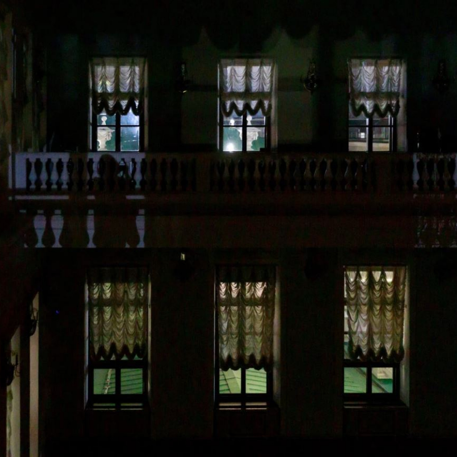 Экскурсия "Ночь, улица, фонарь, библиотека" для компании