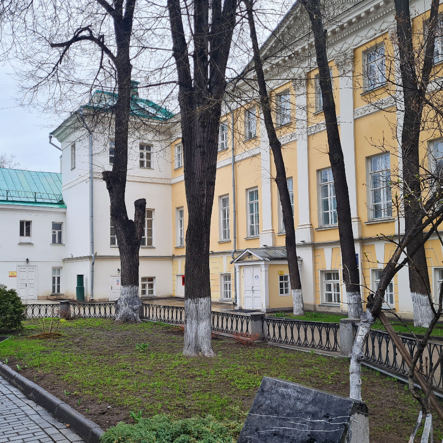 Экскурсия "Лабиринтами Казенной слободы в дом Сахарного короля" (3 персоны)