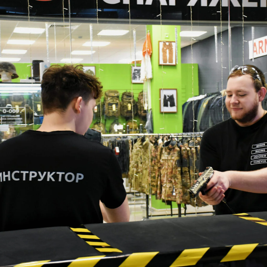 Стрельба из пистолета в стрелковом клубе "Shooter" 25 выстрелов для двоих