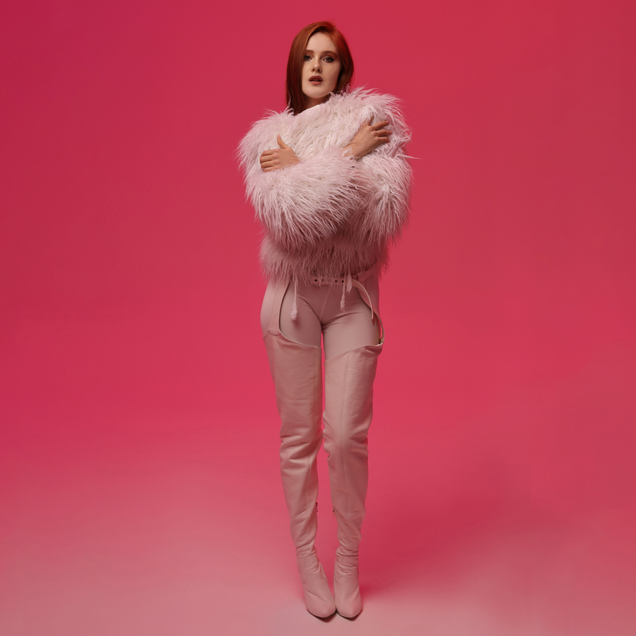 Фотосессия "Игра со светом в студии"