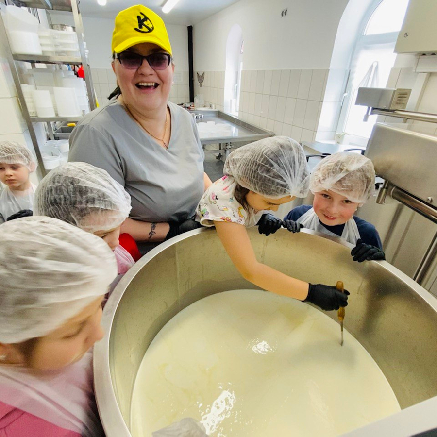 Детский мастер-класс по сыроварению