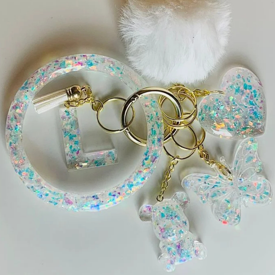 Индивидуальный мастер класс/ свидание по созданию брелка/ броши из эпоксидной смолы