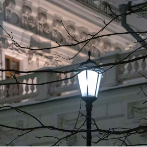 Экскурсия "Ночь, улица, фонарь, библиотека" для компании