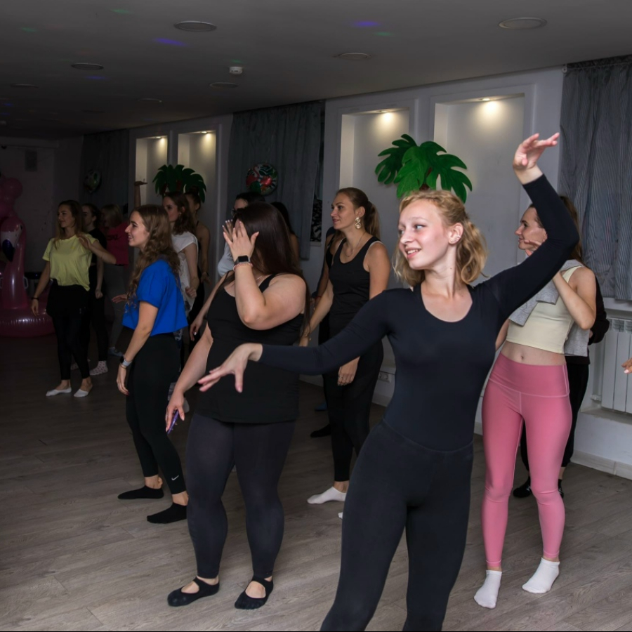 Абонемент в студию йоги и растяжки (3 месяца)