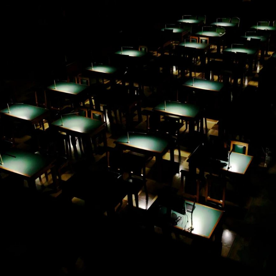 Экскурсия "Ночь, улица, фонарь, библиотека" для компании