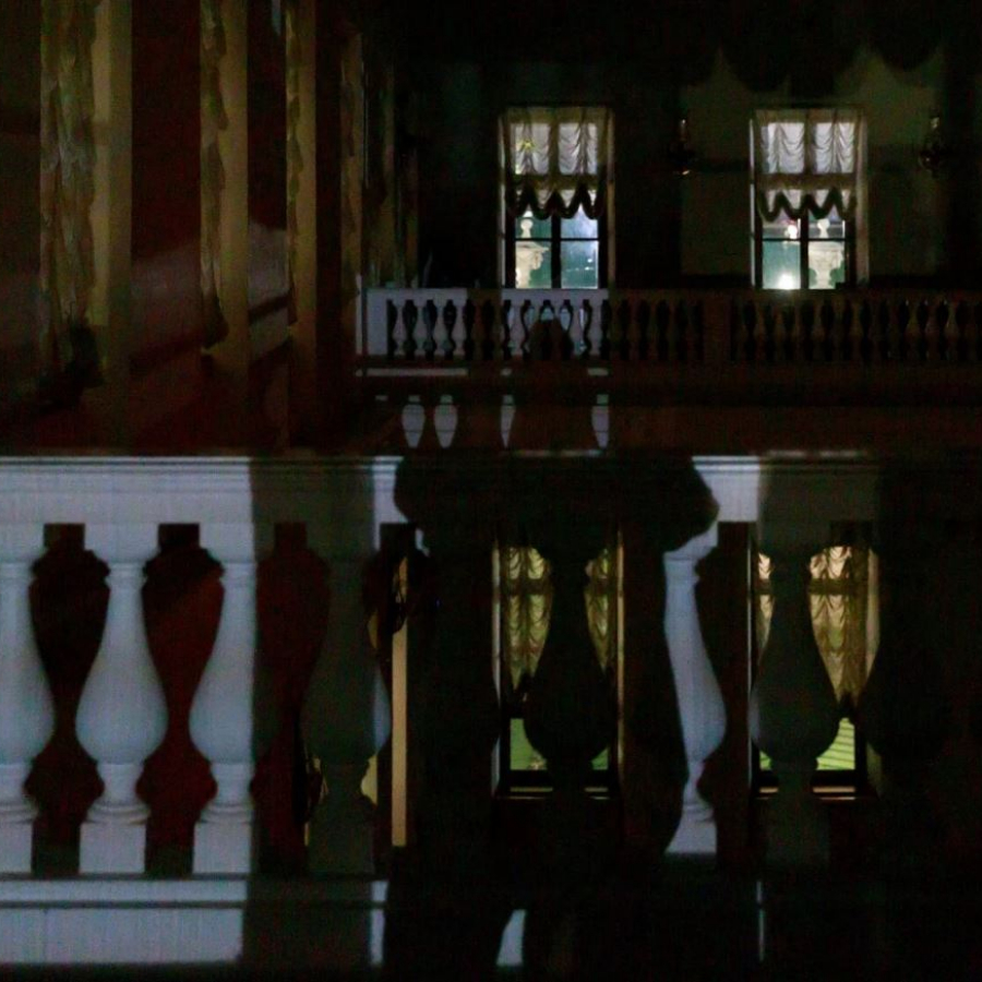 Экскурсия "Ночь, улица, фонарь, библиотека"