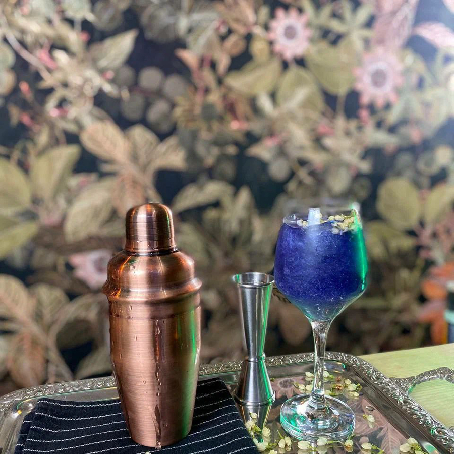 Иммерсивный коктейльный мастер-класс для компании (8 участников)