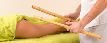 Бразильский массаж бамбуковыми палочками
