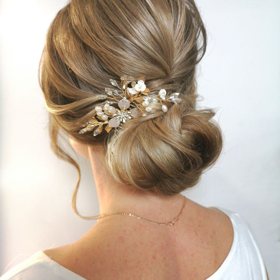 Прическа в салоне красоты