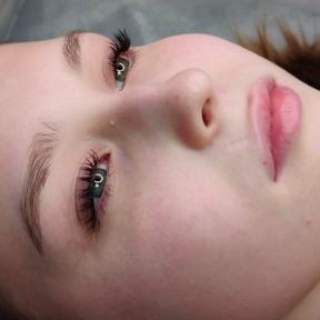 Наращивание ресниц 4 D 