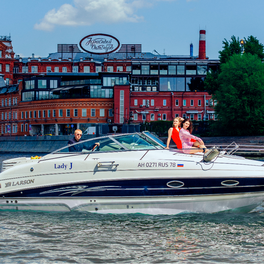 Аренда катера «Вальяжная» (120 минут)