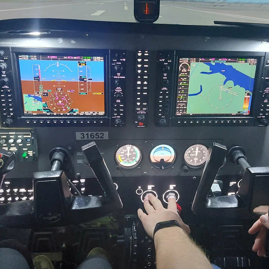 Полет на авиатренажере Cessna 172