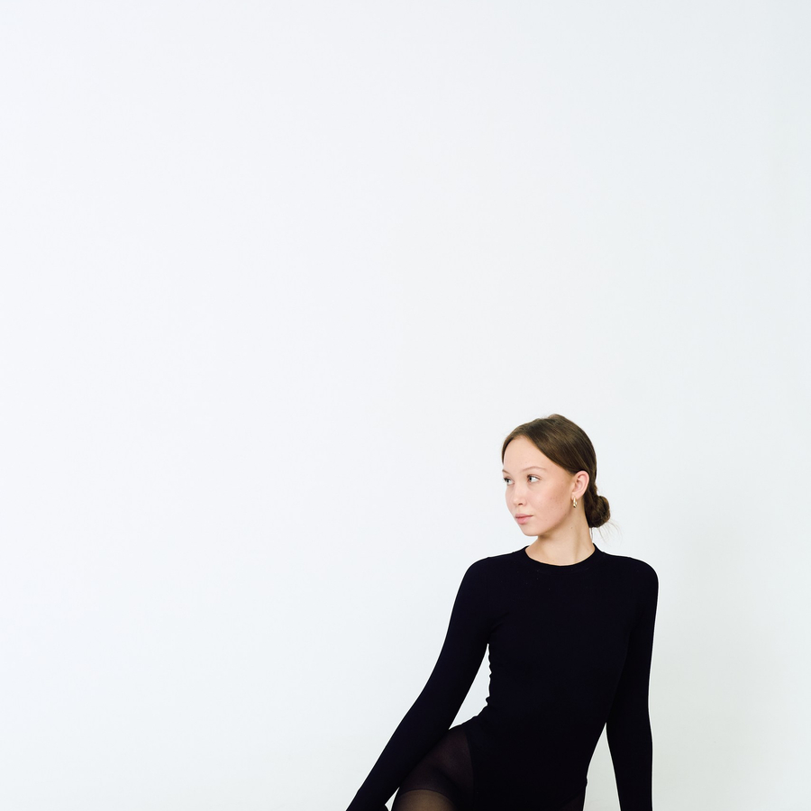 Фотосессия Всё включено! с пультом и зеркалом в студии автопортрета