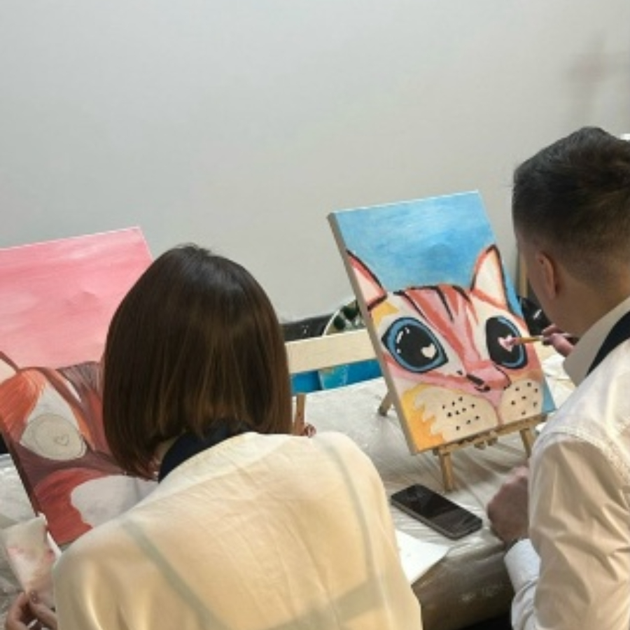 Абонемент "Масло + Акрил + Интерьерная живопись"  (3 занятия/месяц)