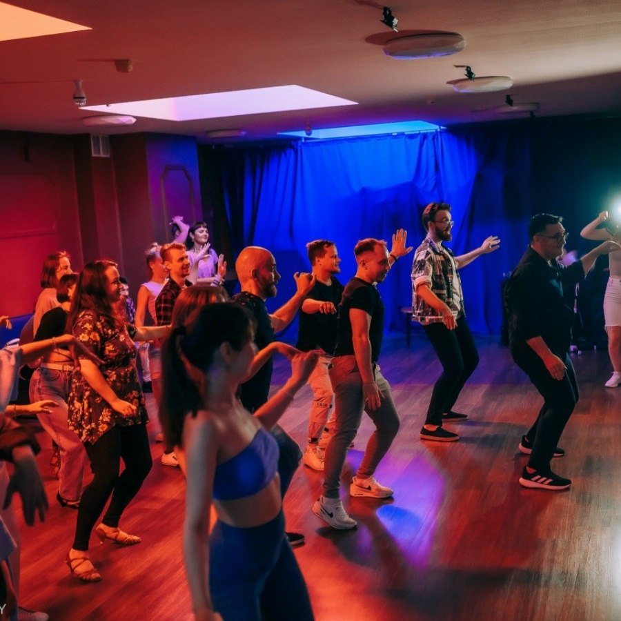 Абонемент по танцам (8 занятий)