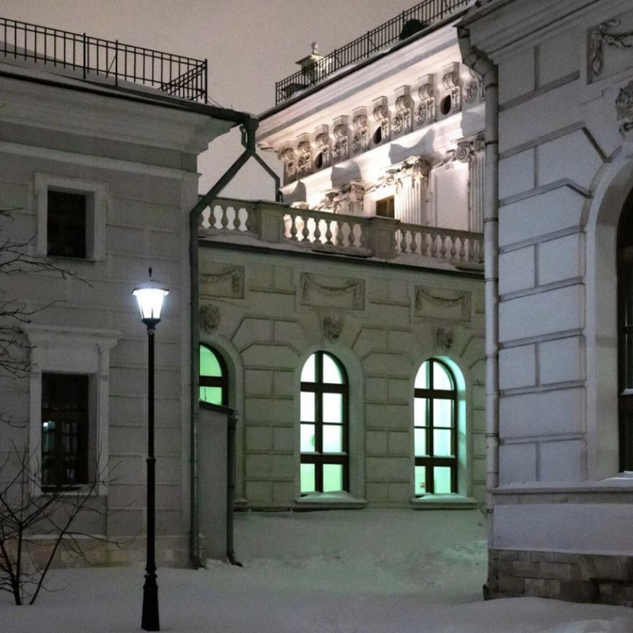 Экскурсия "Ночь, улица, фонарь, библиотека"