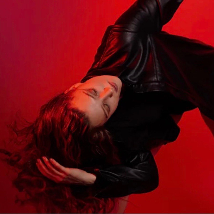 Одно занятие в танцевальной студии High Heels "SHE DANCE SPACE" в группе