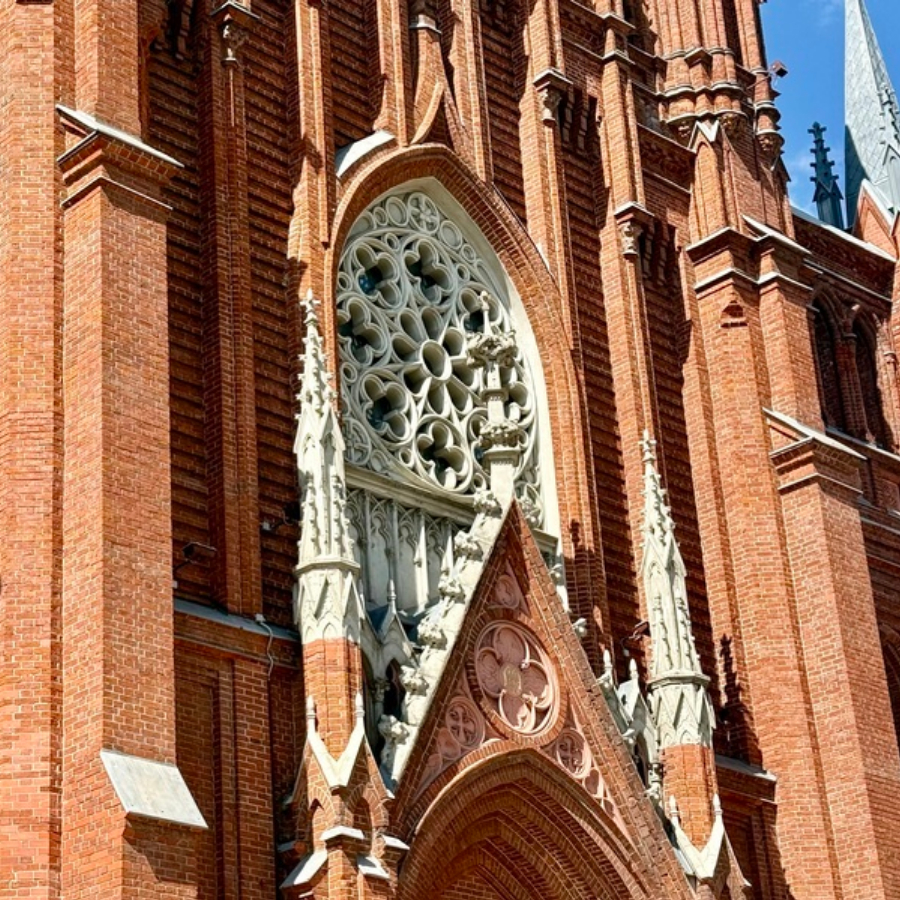 Экскурсия "Москва готическая, Викторианская архитектура и шедевр Баженова" (4 персоны)