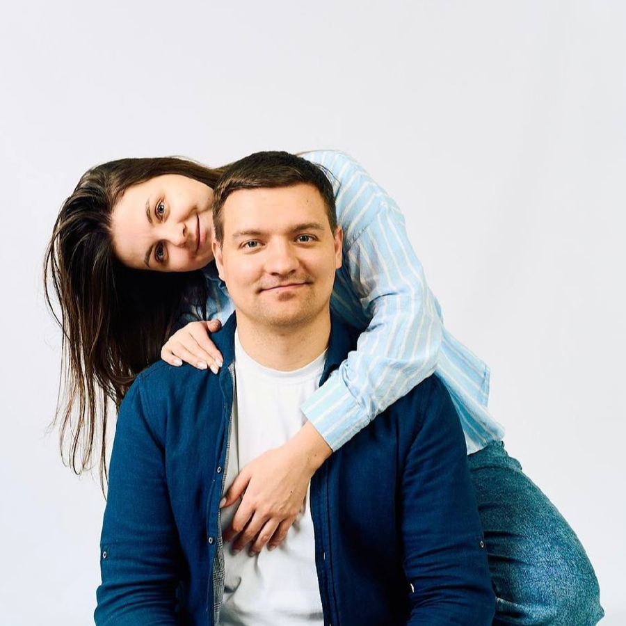 Экспресс-фотосессия с пультом и зеркалом в студии автопортрета