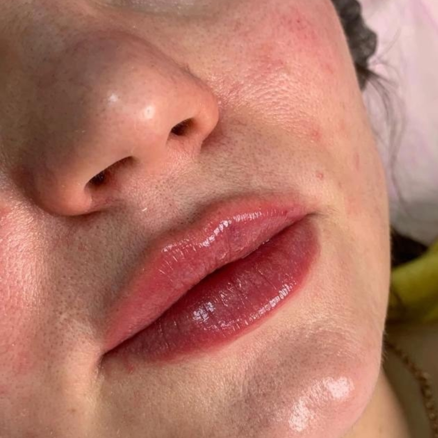 Процедура "Татуаж губ"