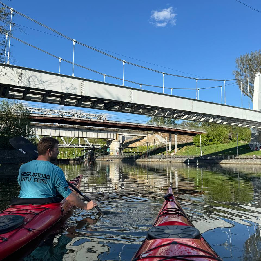 Прогулка на каяках (2 часа)