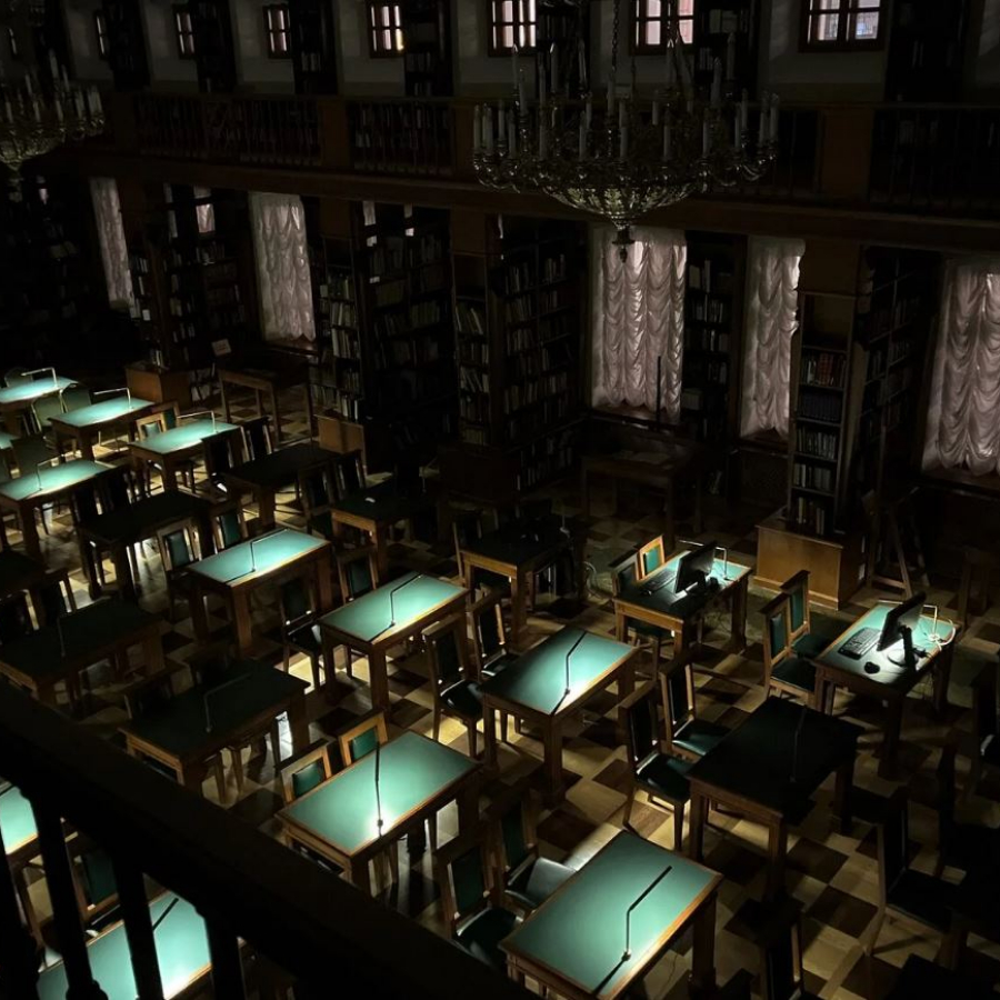 Экскурсия "Ночь, улица, фонарь, библиотека" для двоих