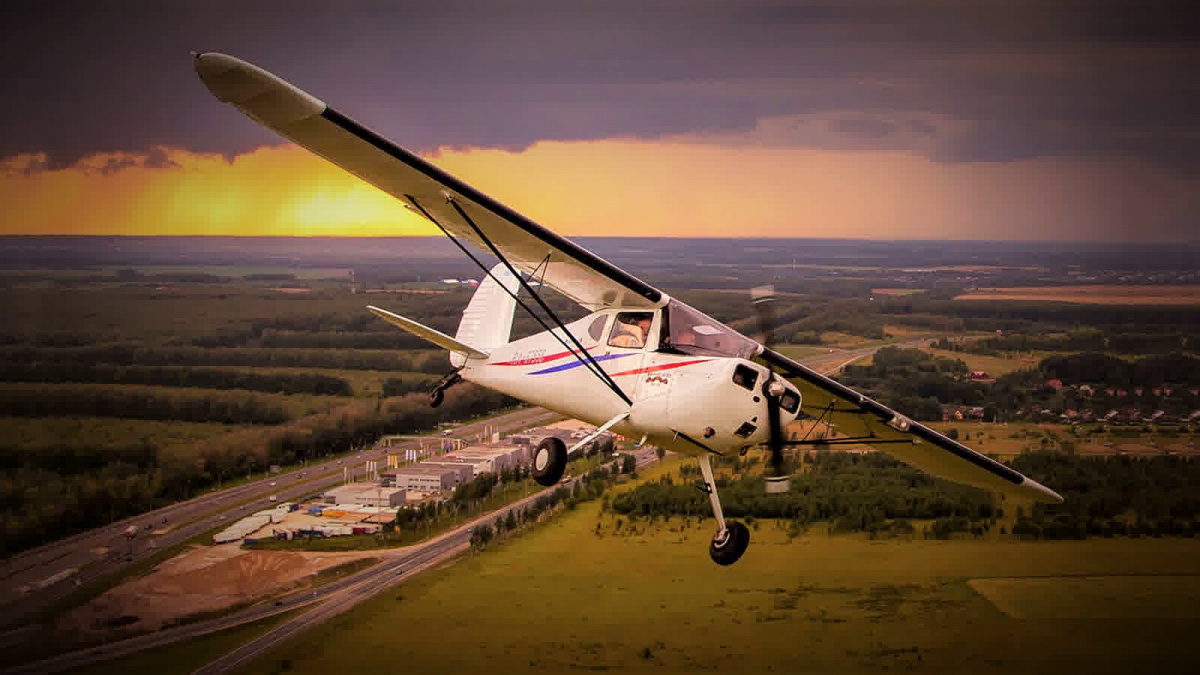 Урок пилотирования на самолете Cessna-152 (40 минут)