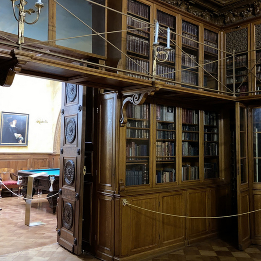 Автобусная обзорная экскурсия по городу «Дворцы Петербурга» с посещением Юсуповского дворца