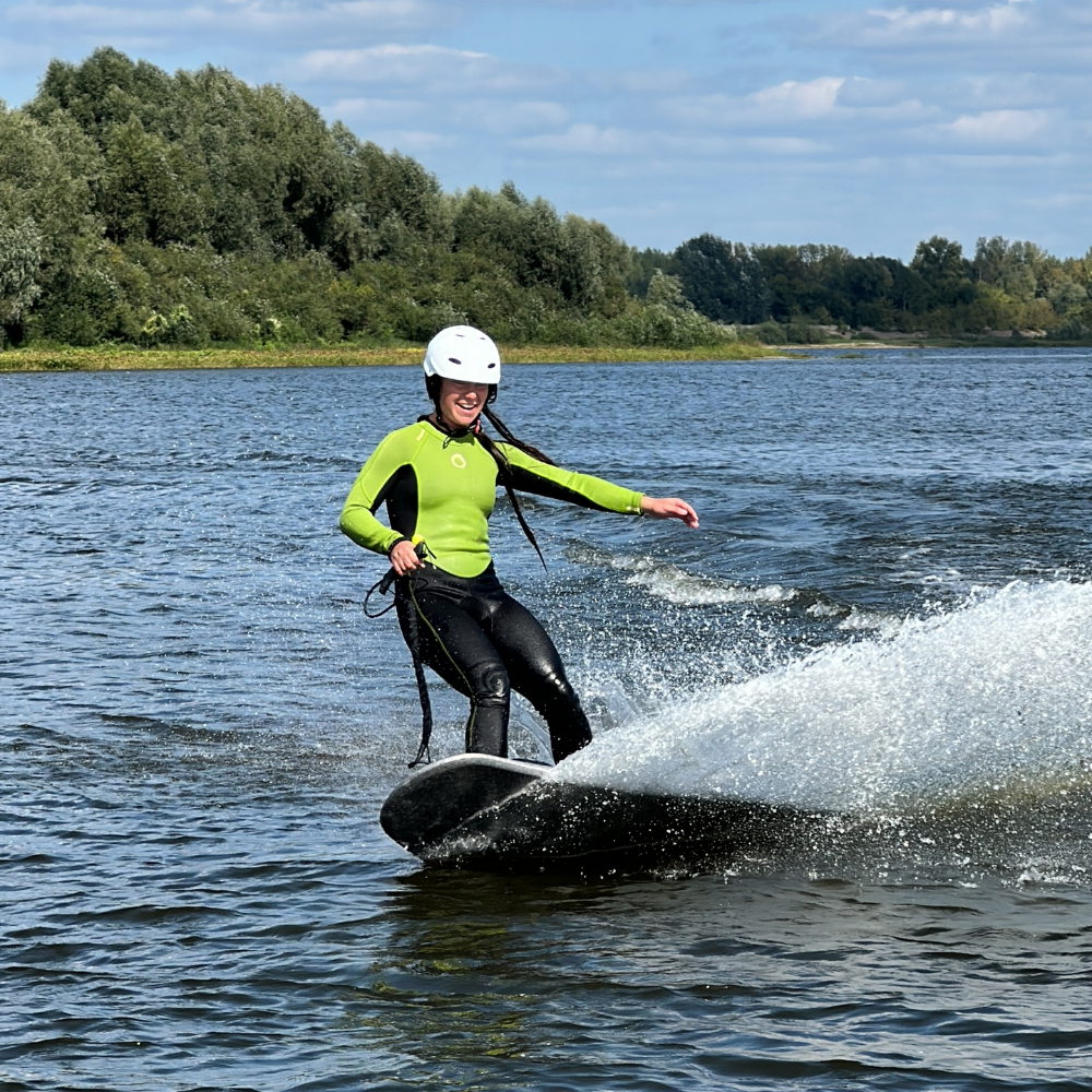 Аренда электросёрфа + занятие с инструктором (30 минут)