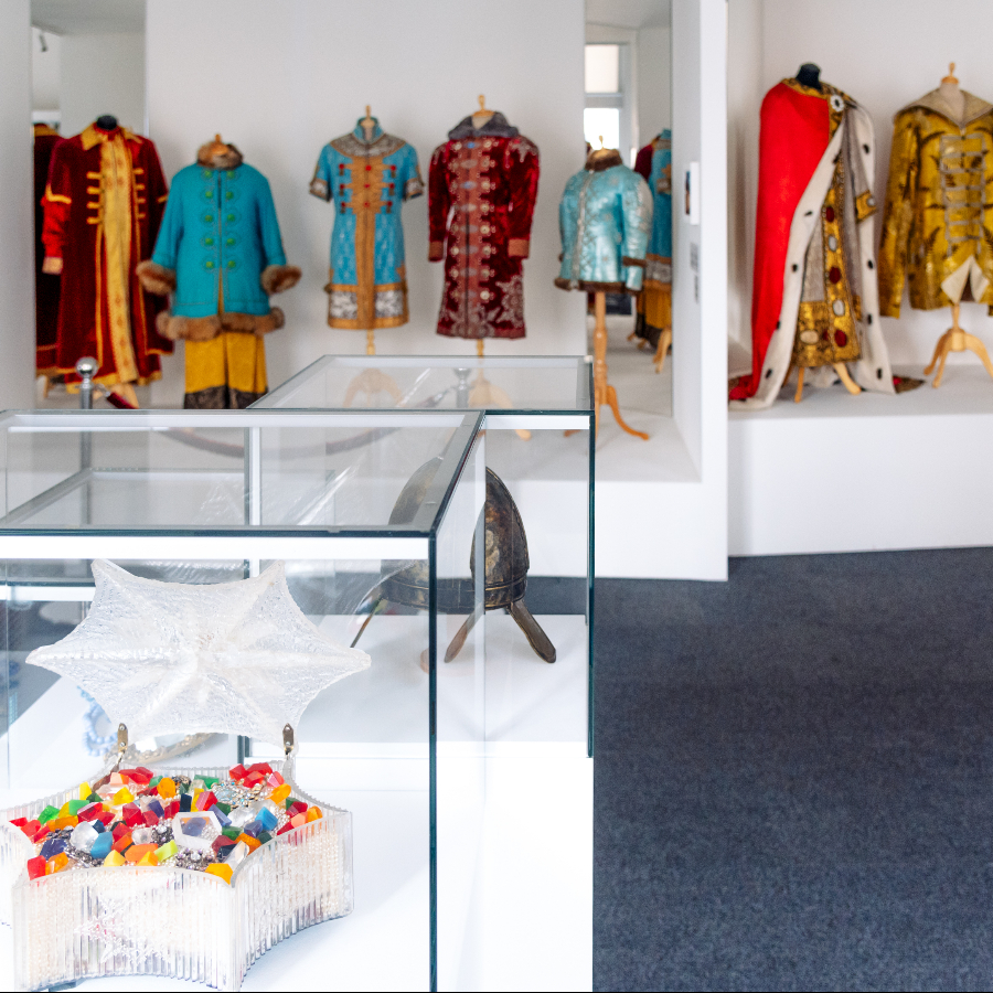 Экскурсия "Киностудия им. Горького" (на 3 персоны)