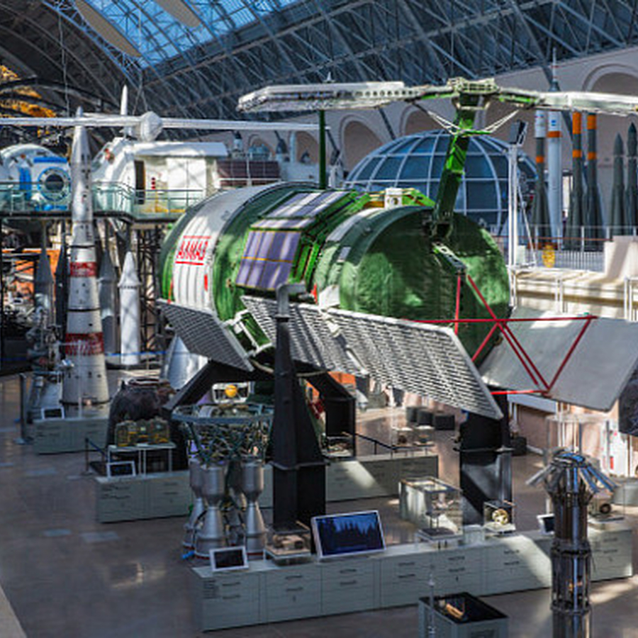 Посещение центра Космонавтика и авиация