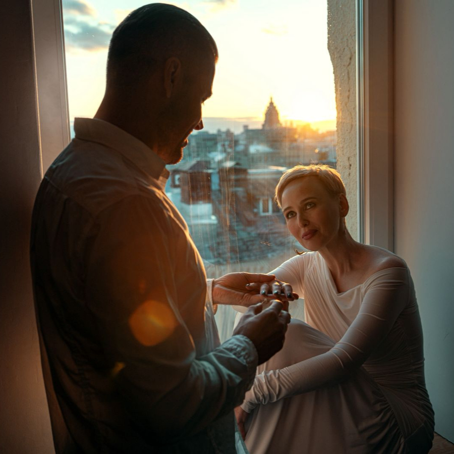 Спектакль-свидание [ДВОЕ]